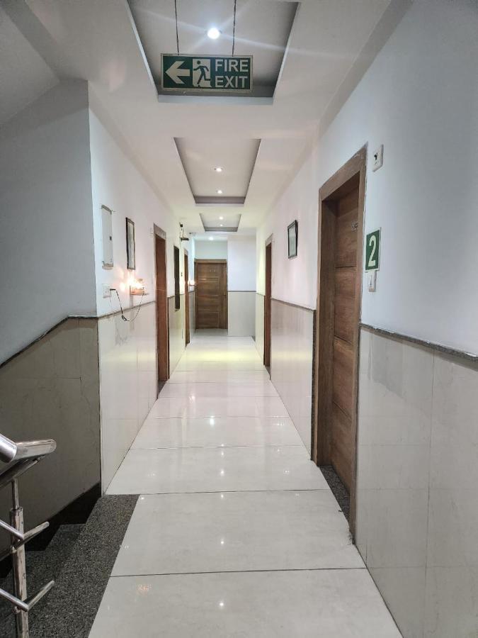 Airport Hotel Ivy With Free Airport Transfr 新德里 外观 照片