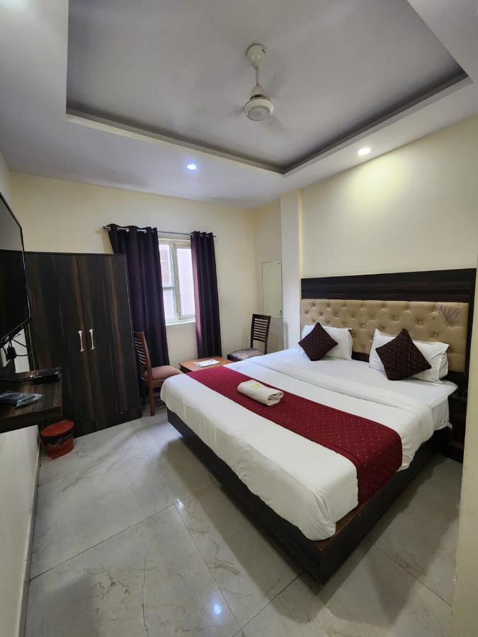 Airport Hotel Ivy With Free Airport Transfr 新德里 外观 照片