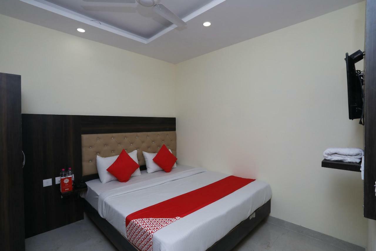 Airport Hotel Ivy With Free Airport Transfr 新德里 外观 照片