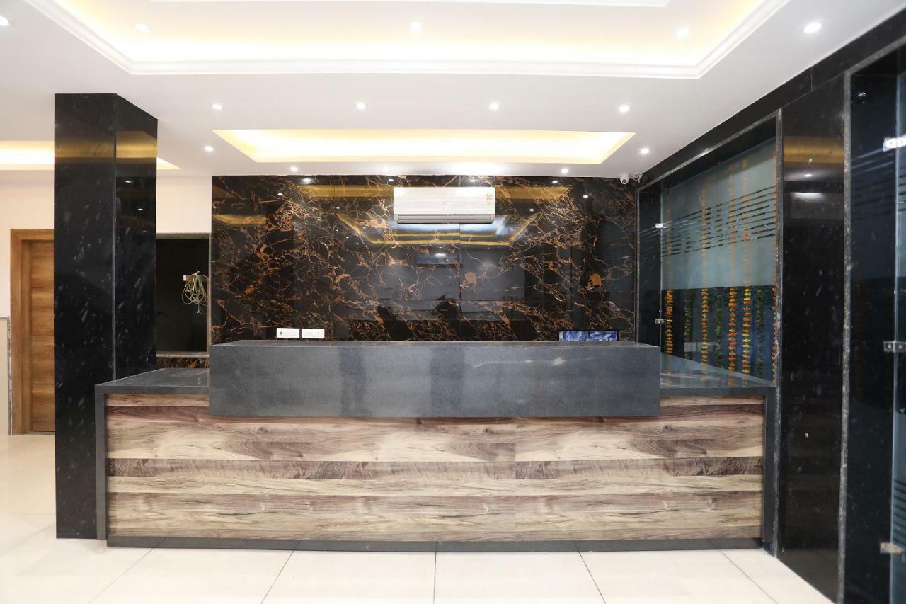 Airport Hotel Ivy With Free Airport Transfr 新德里 外观 照片